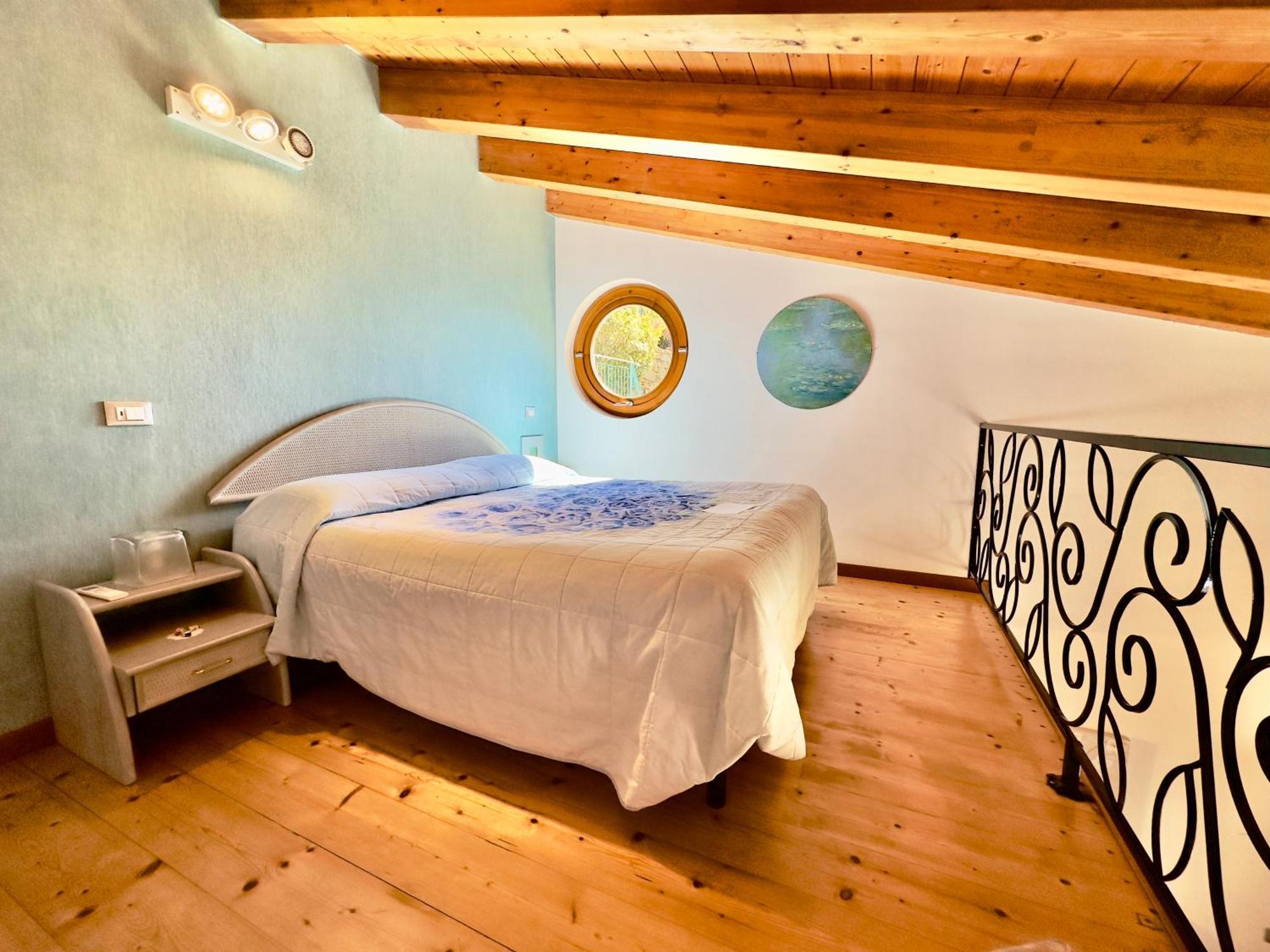 Cinqueterre Residence Riomaggiore Bagian luar foto